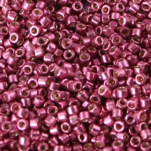 10/o Delica DBM 1849 Magenta - Beads Gone Wild
